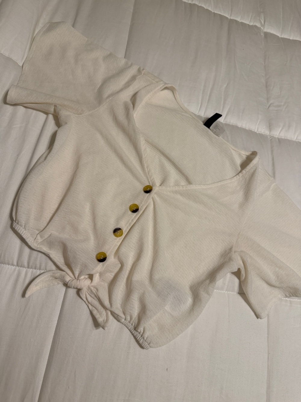 H&M Cream Button-Front Tie Crop Top